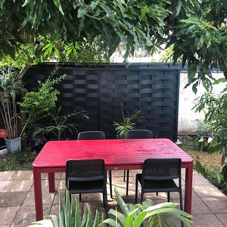شقة Meuble Le Manguier سانت بيير المظهر الخارجي الصورة